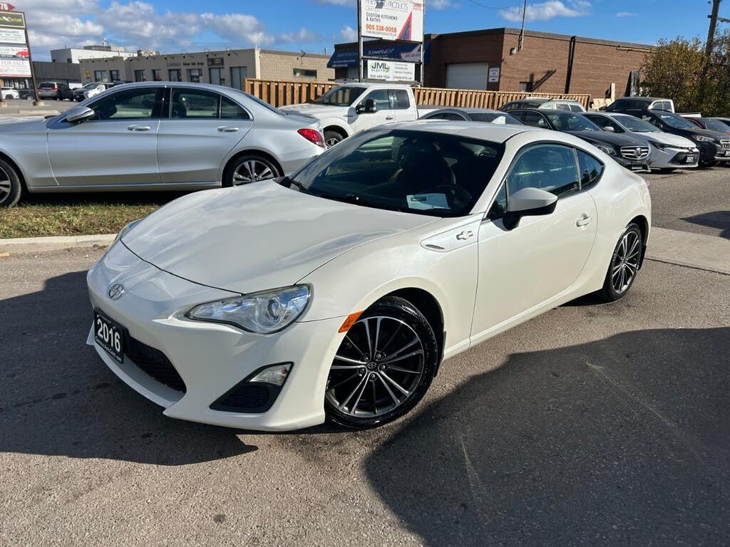 Scion FR-S Base 2016