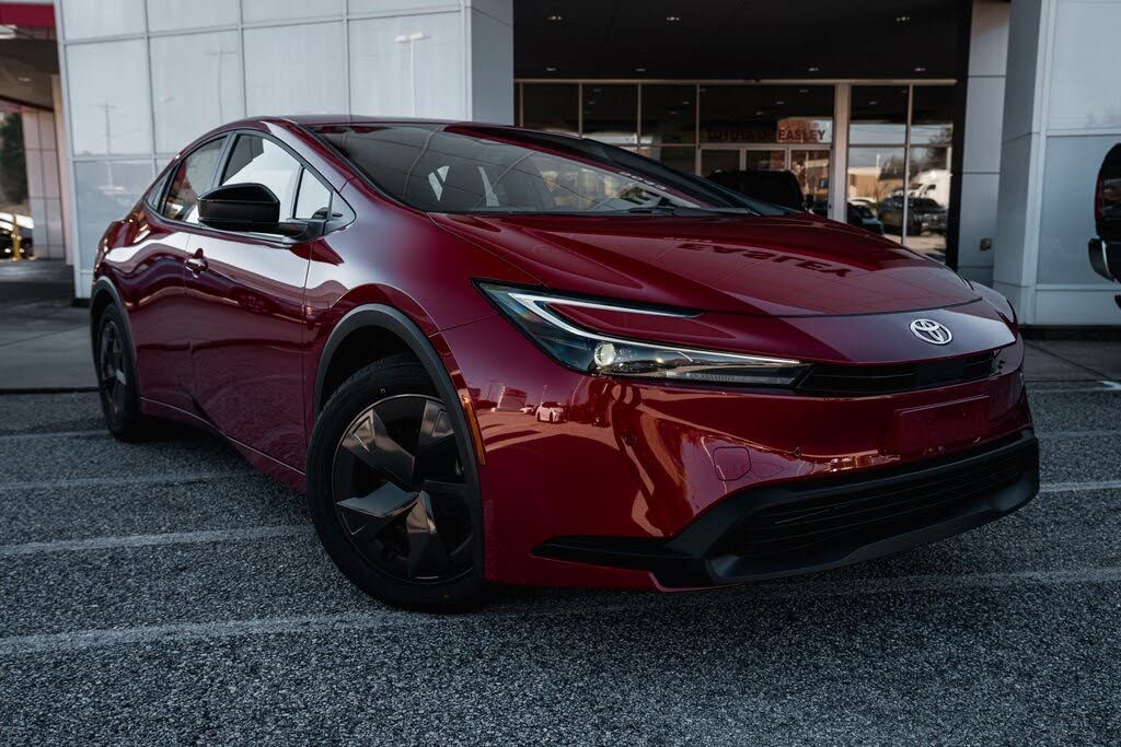 2026 Toyota Prius LE FWD