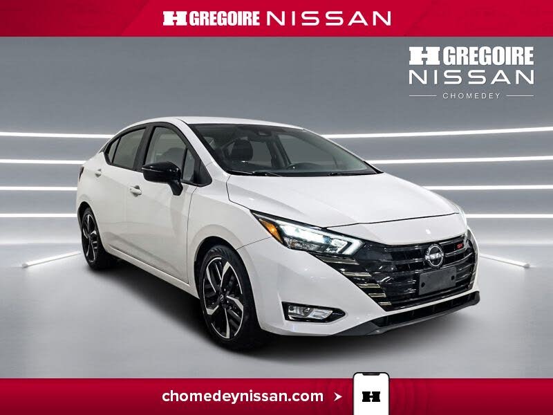 2023 Nissan Versa SR FWD