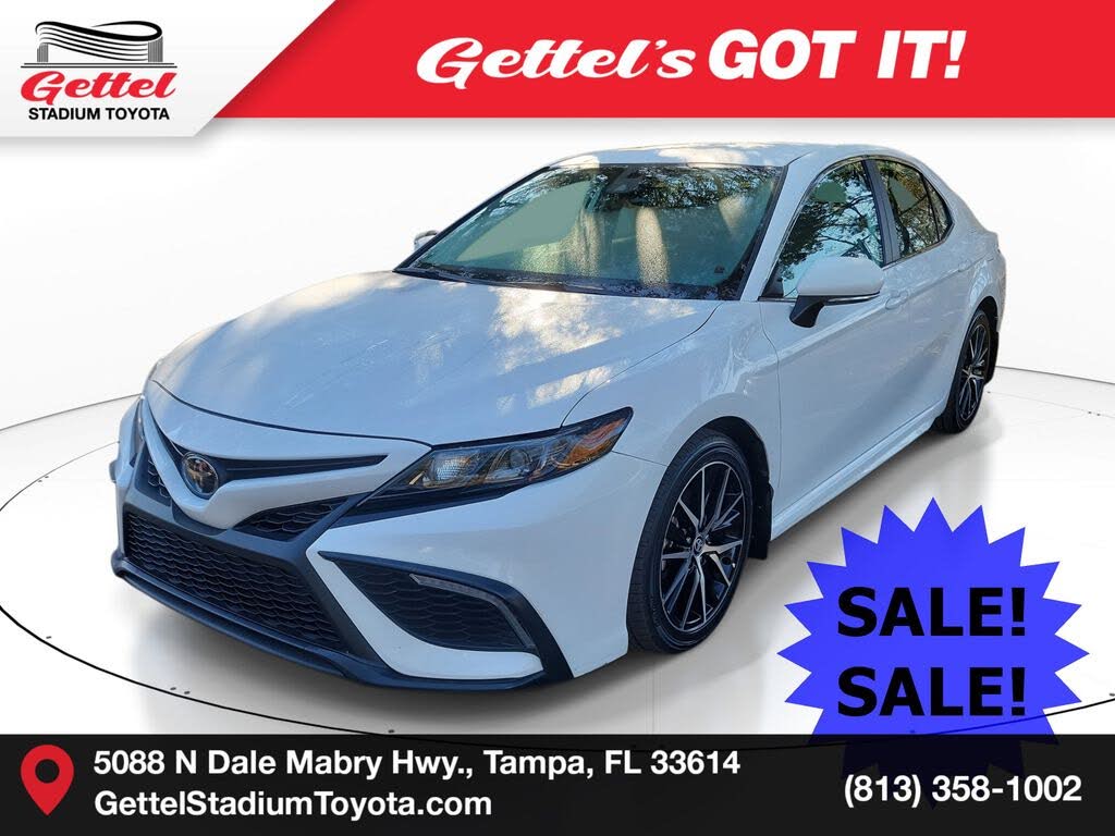 2024 Toyota Camry SE FWD