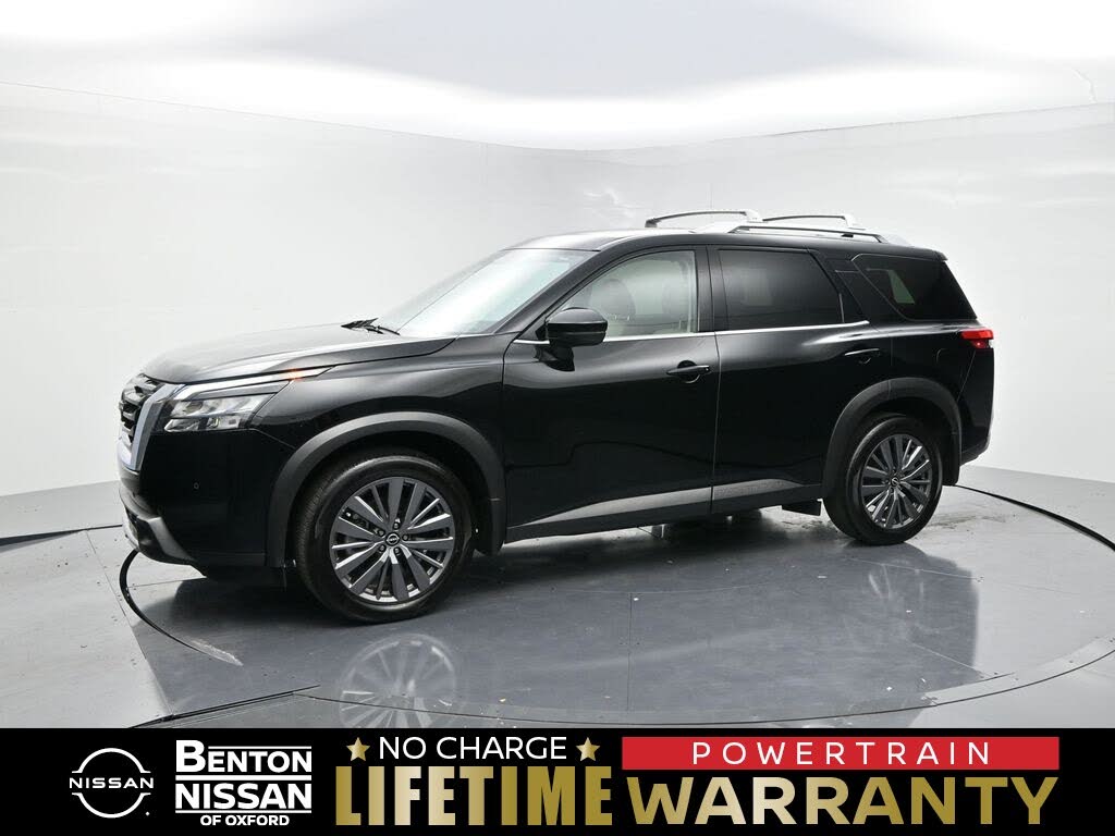 2025 Nissan Pathfinder SL 4WD