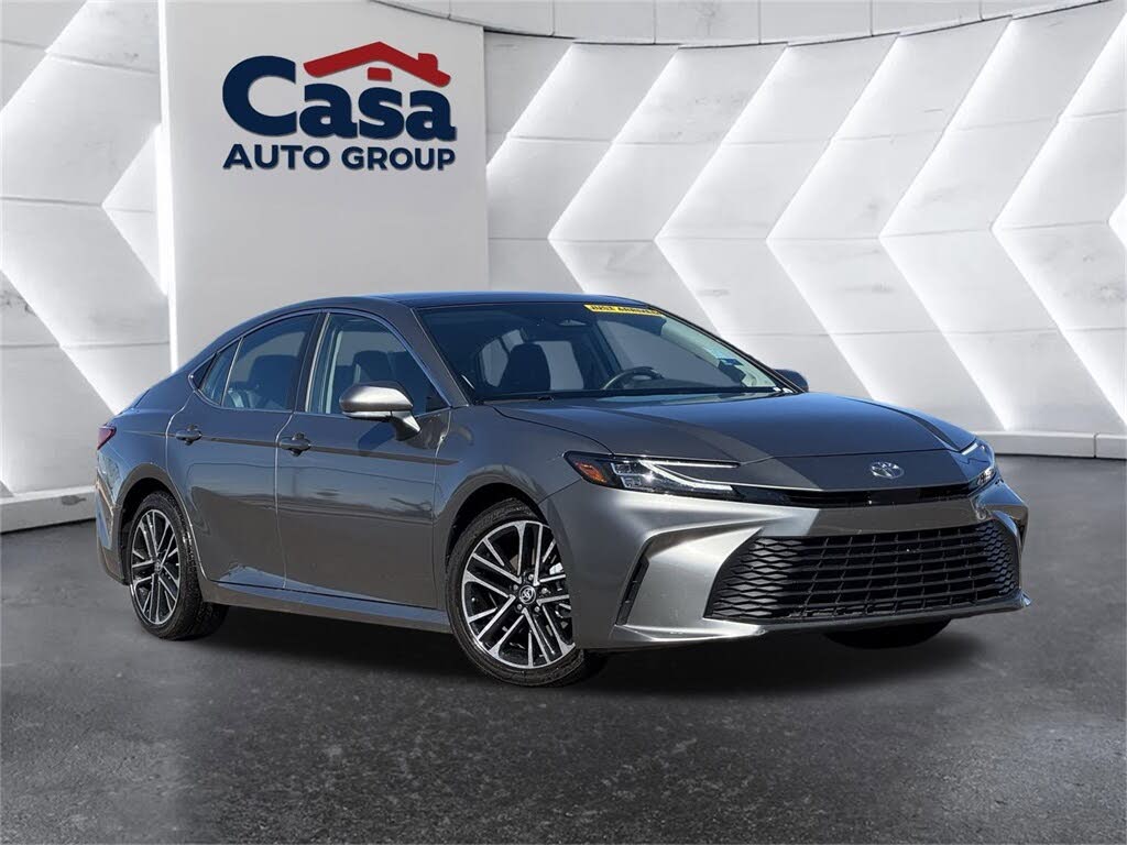 2025 Toyota Camry XLE FWD