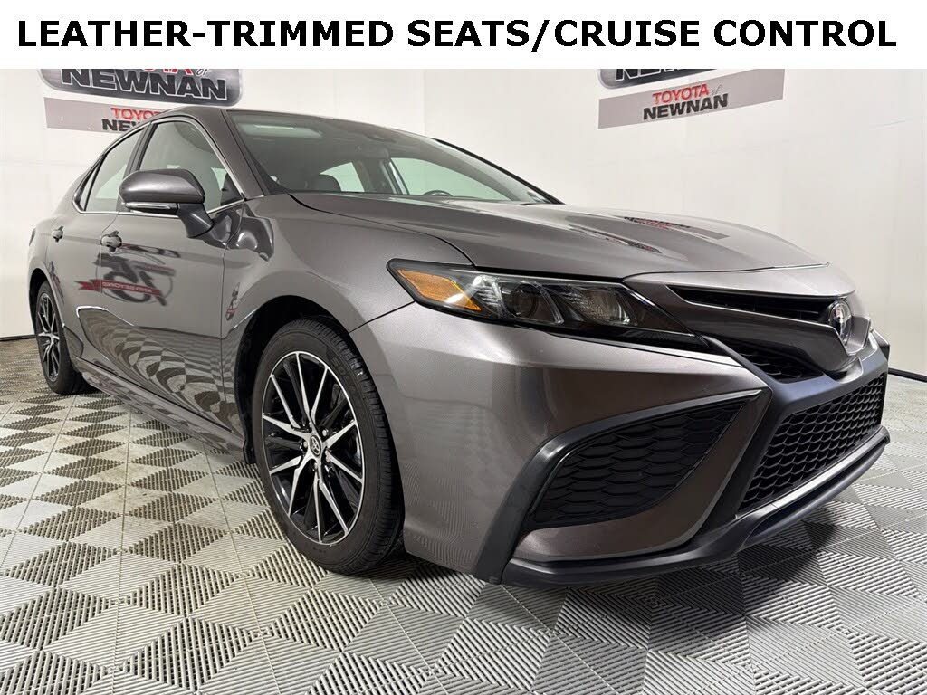 2024 Toyota Camry SE FWD