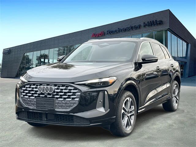 2025 Audi Q5 quattro Premium 40 TFSI