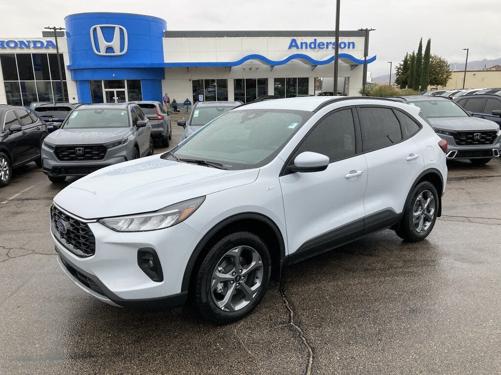 2025 Ford Escape ST-Line Select AWD