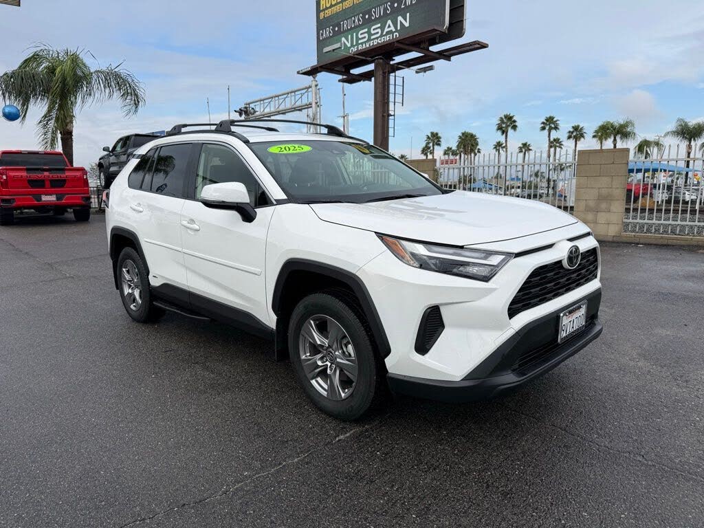 2025 Toyota RAV4 Hybrid LE AWD