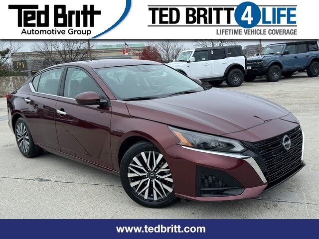 2023 Nissan Altima 2.5 SV FWD