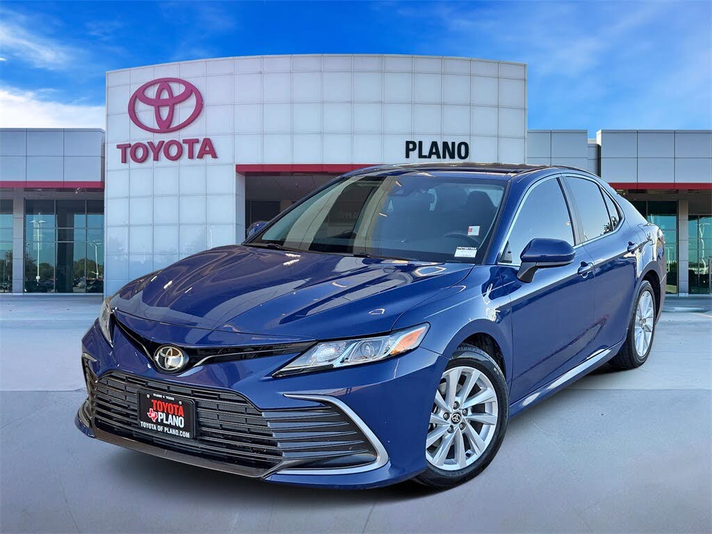 2023 Toyota Camry LE FWD