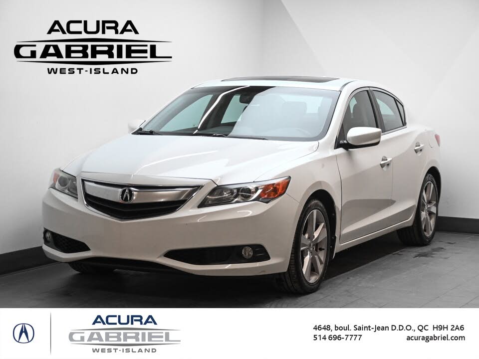 2013 Acura ILX 2.0L FWD with Premium Package