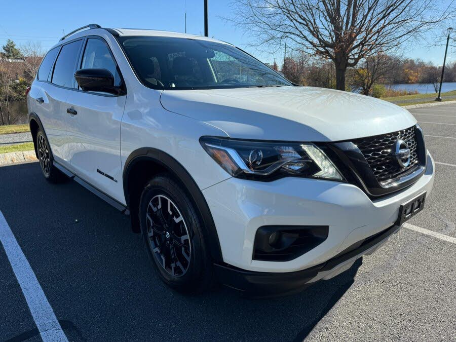 2019 Nissan Pathfinder SL 4WD