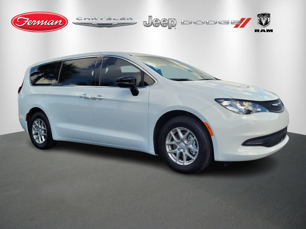 2026 Chrysler Voyager LX FWD