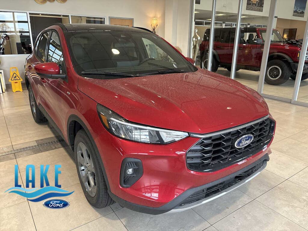 2026 Ford Escape ST-Line Select AWD