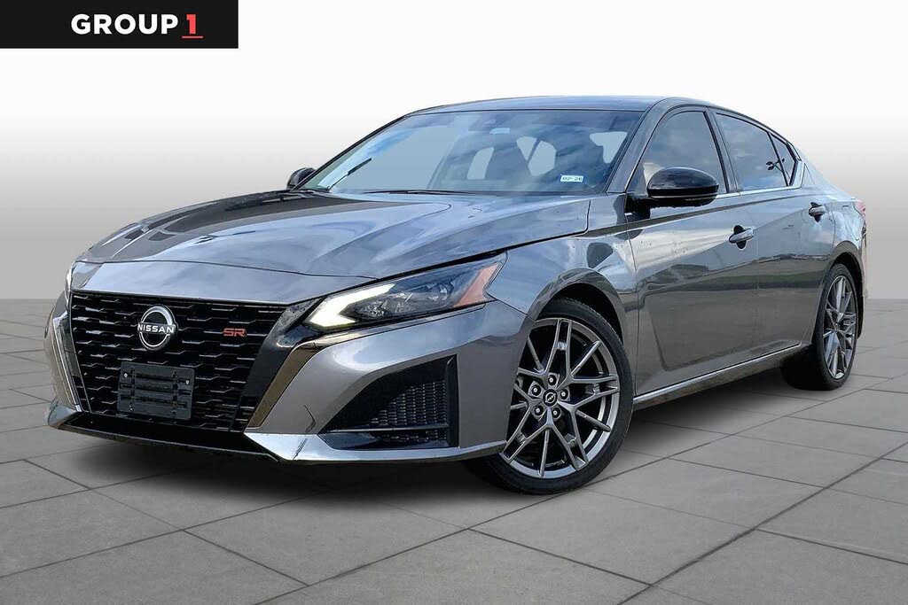 2023 Nissan Altima 2.0 SR FWD