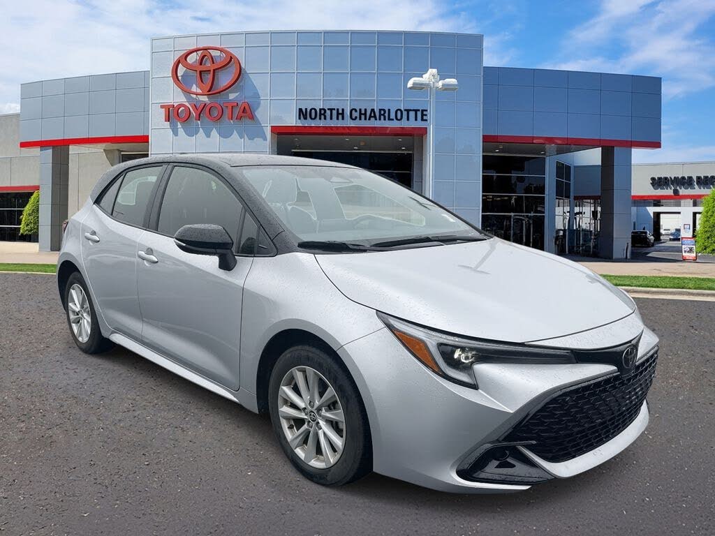 2024 Toyota Corolla Hatchback SE FWD