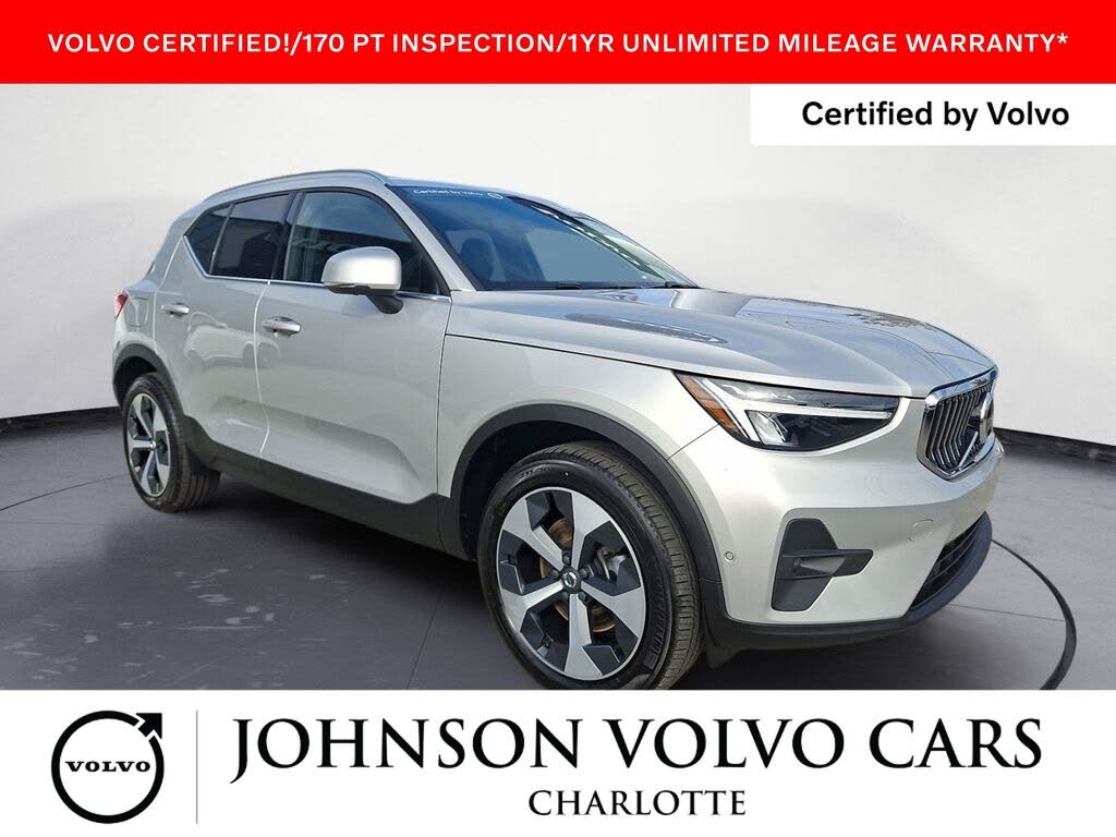 2025 Volvo XC40 B5 Plus Bright Theme AWD