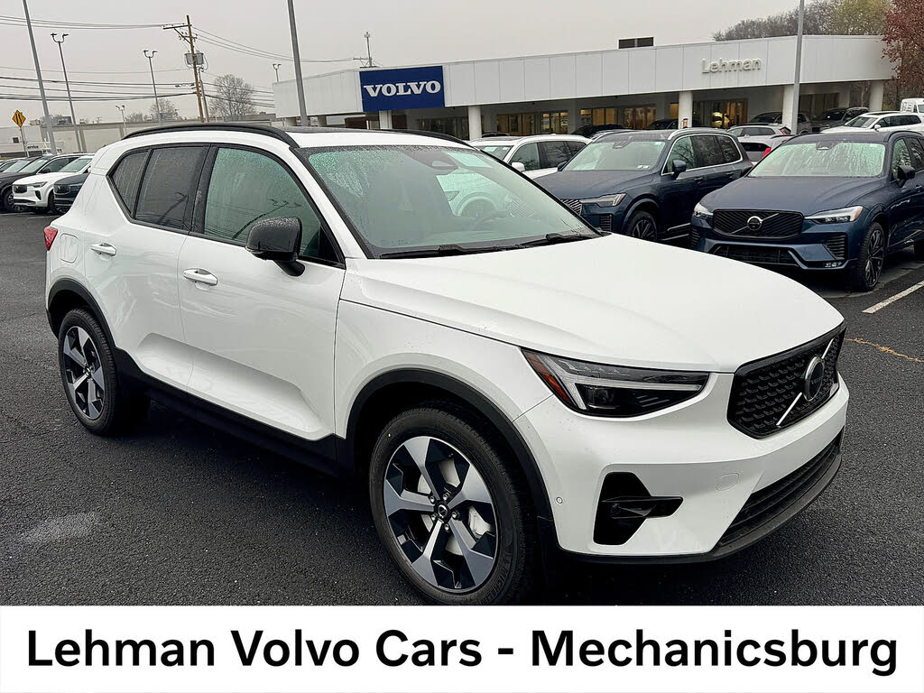 2026 Volvo XC40 B5 Plus AWD