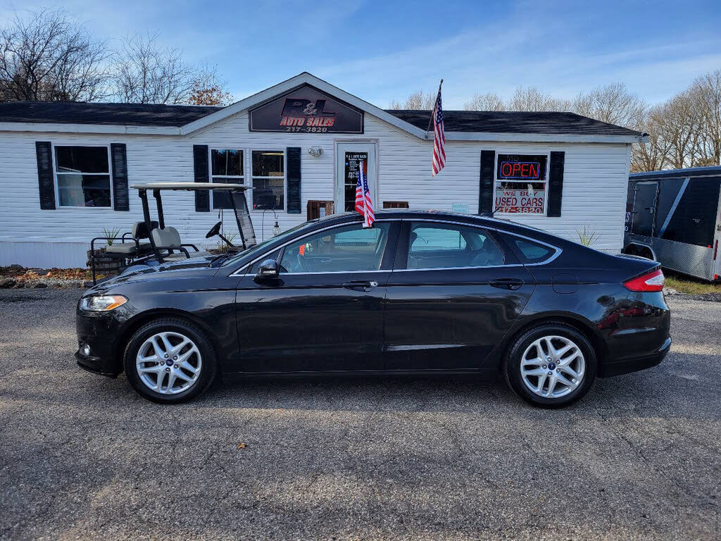 2014 Ford Fusion SE