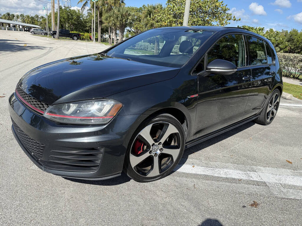 2015 Volkswagen Golf GTI 2.0T SE 4-Door FWD