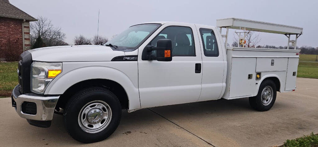 2016 Ford F-350 Super Duty XL SuperCab LB