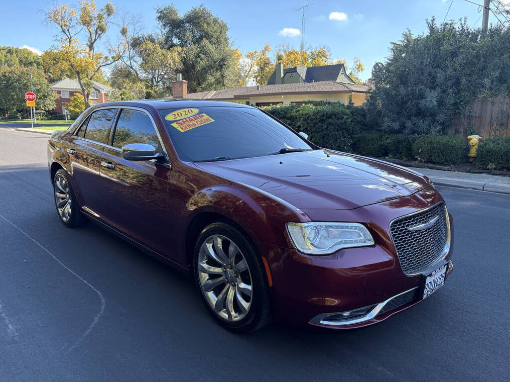 2020 Chrysler 300 Limited RWD