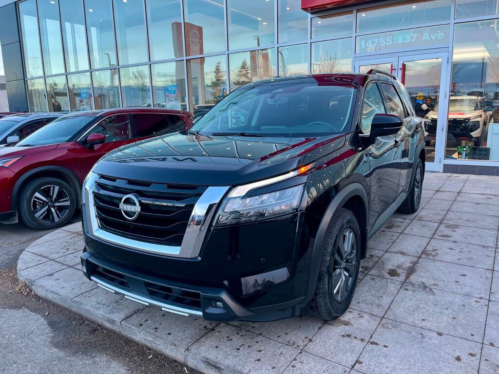 2024 Nissan Pathfinder SV 4WD