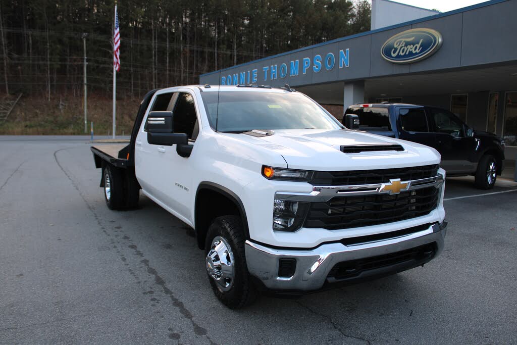 2024 Chevrolet Silverado 3500HD LT Crew Cab LB 4WD