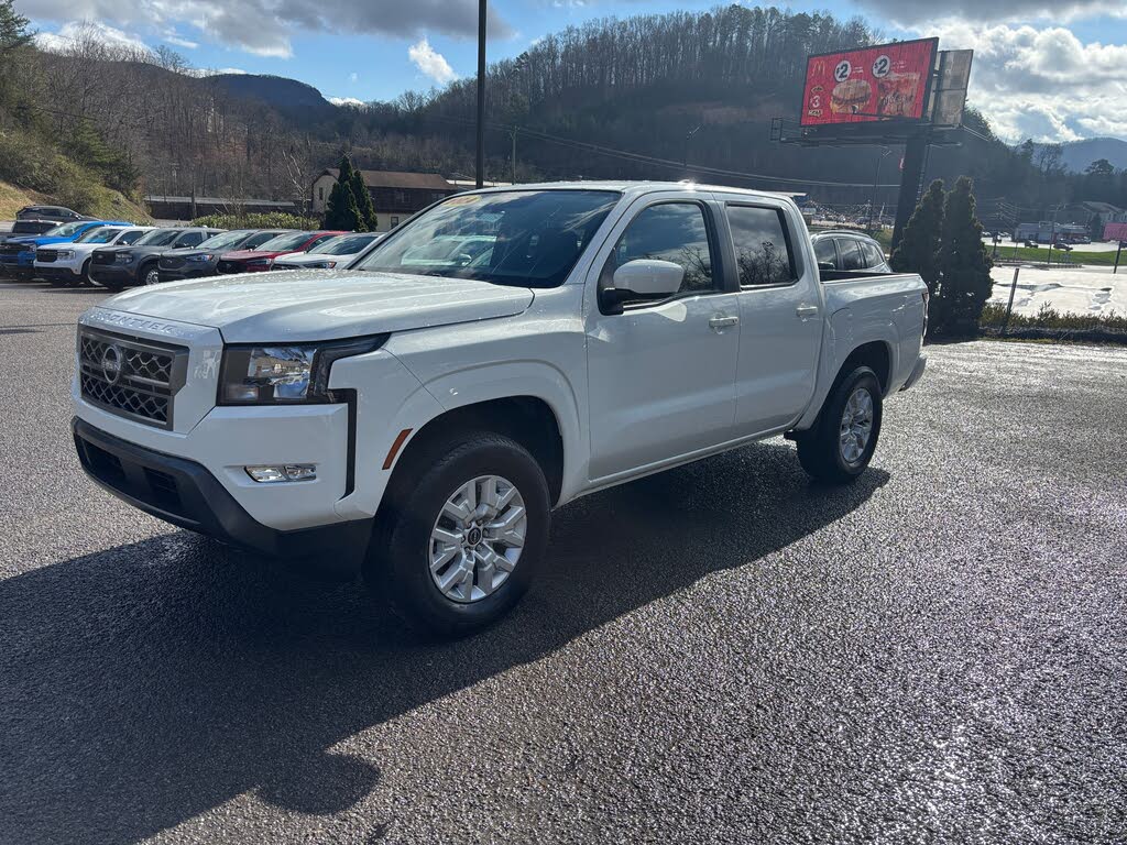 2024 Nissan Frontier SV Crew Cab 4WD