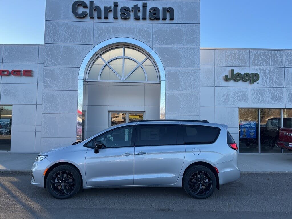 2026 Chrysler Pacifica Select AWD