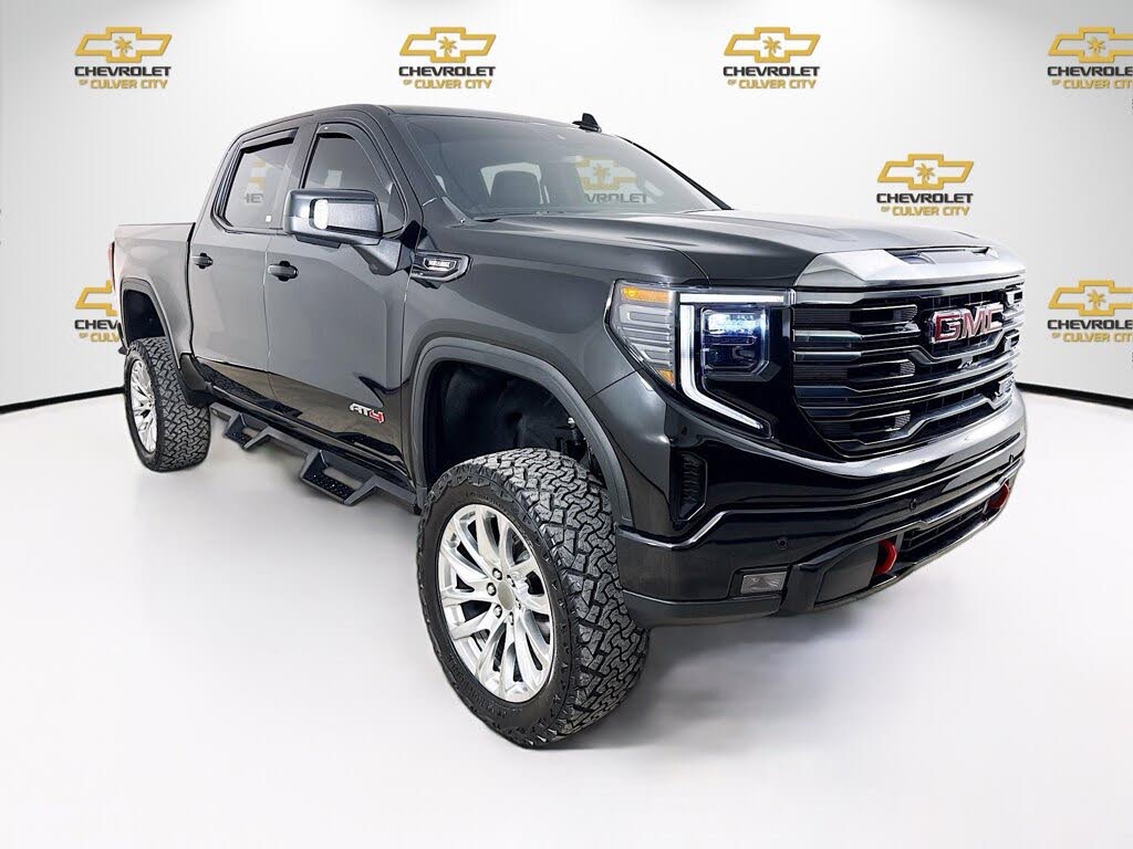 2023 GMC Sierra 1500 AT4 Crew Cab 4WD