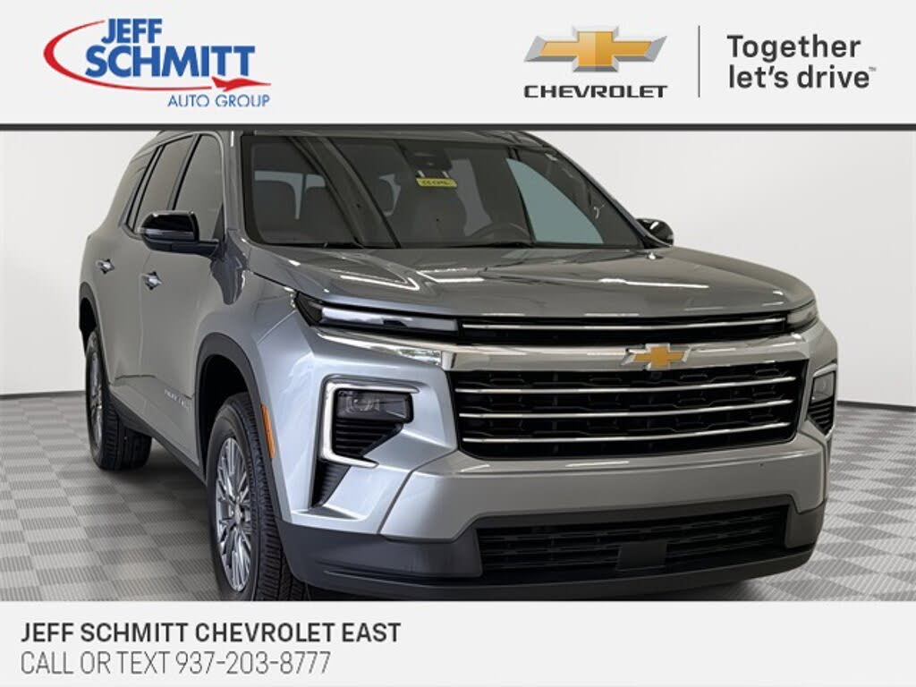 2025 Chevrolet Traverse LT FWD