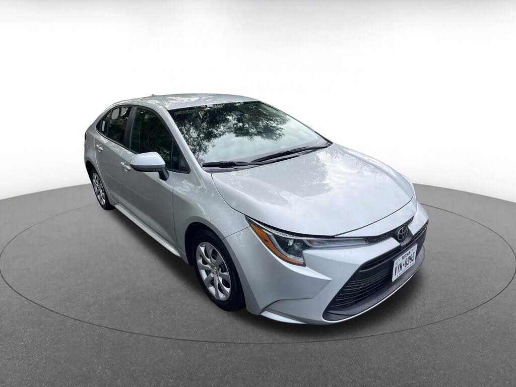 2025 Toyota Corolla LE FWD