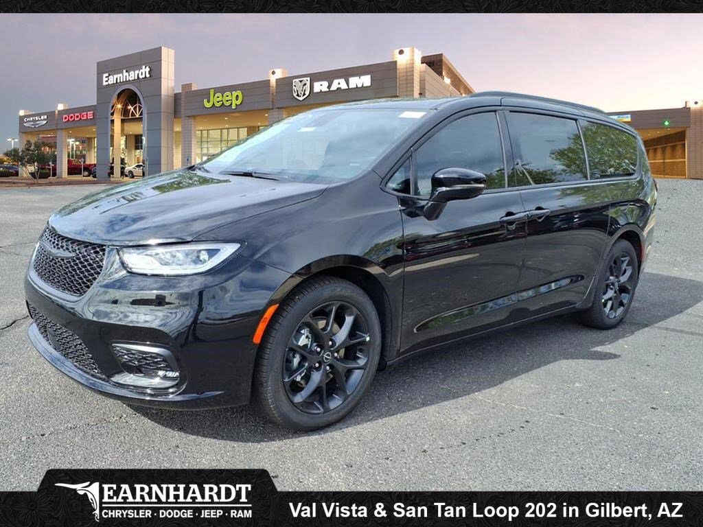 2026 Chrysler Pacifica Limited FWD