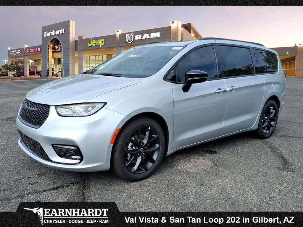 2026 Chrysler Pacifica Limited FWD