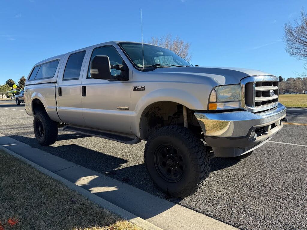 2004 Ford F-250 Super Duty XLT Crew Cab 4WD