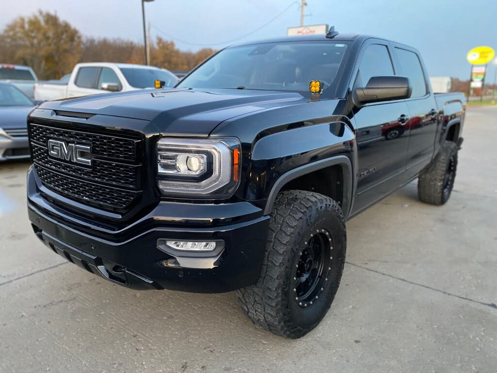 2017 GMC Sierra 1500 Denali Crew Cab 4WD