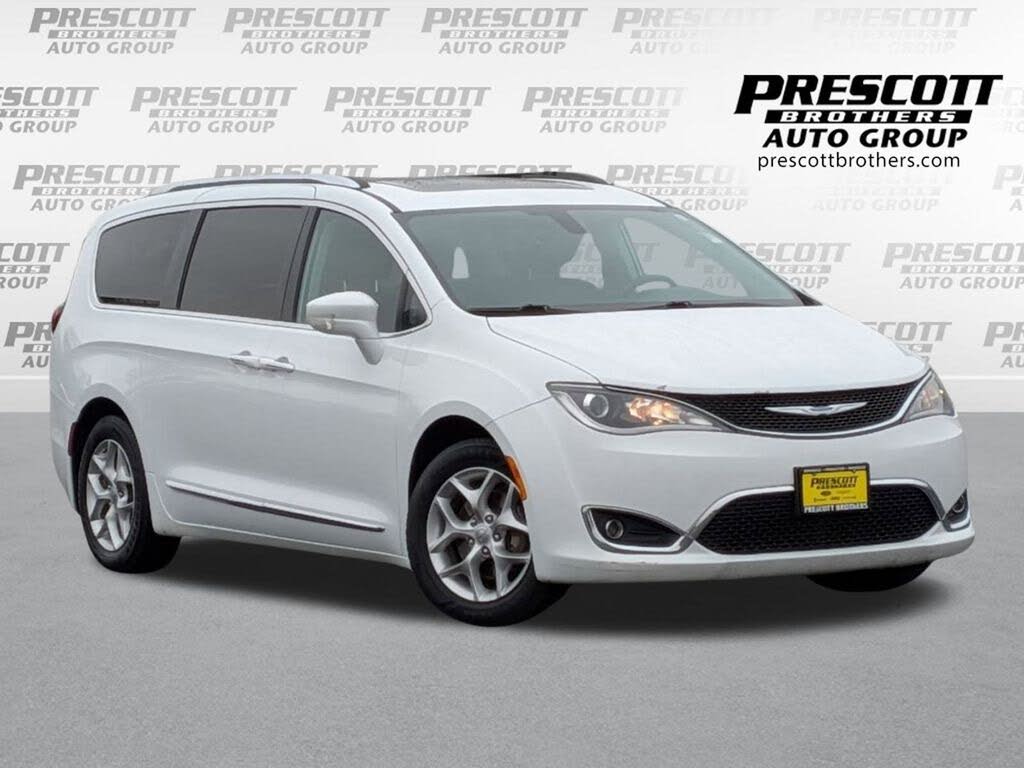 2018 Chrysler Pacifica Touring L Plus FWD