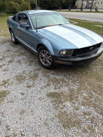 2005 Ford Mustang V6 Deluxe Coupe RWD
