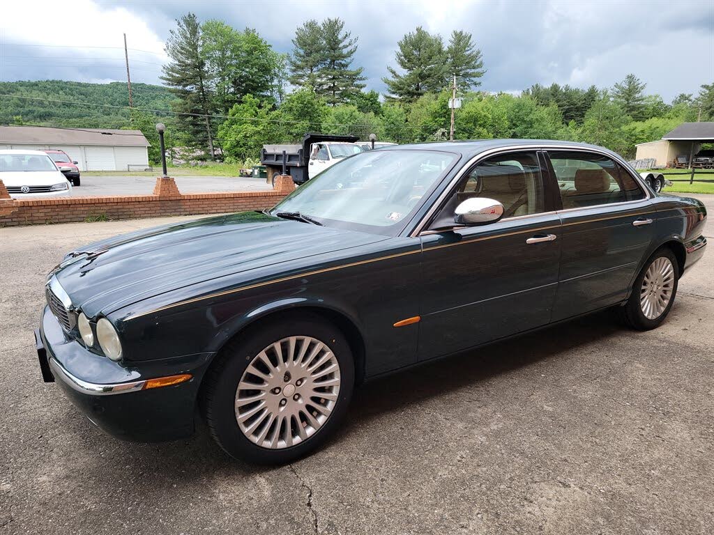 2005 Jaguar XJ-Series XJ Vanden Plas RWD