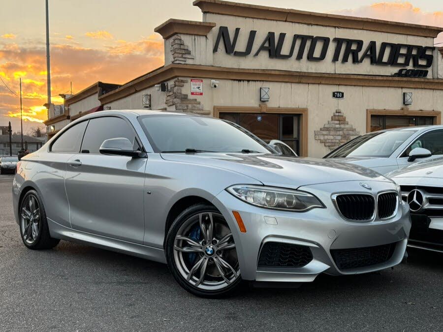 2014 BMW 2 Series M235i Coupe RWD