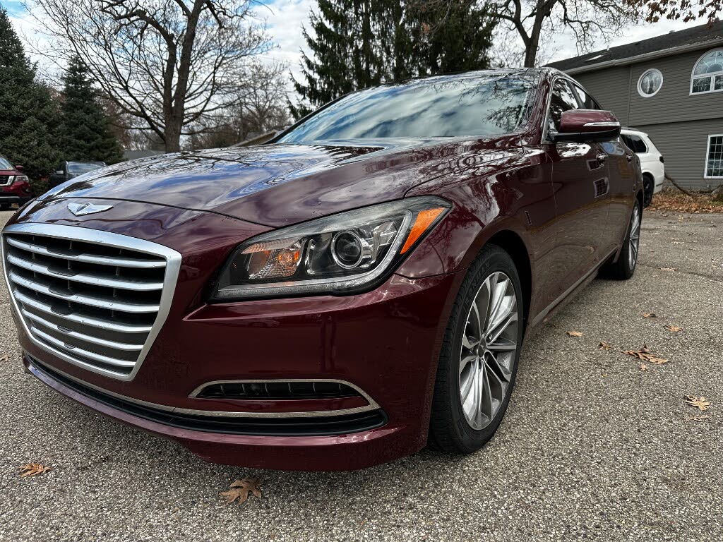 2015 Hyundai Genesis 3.8 RWD