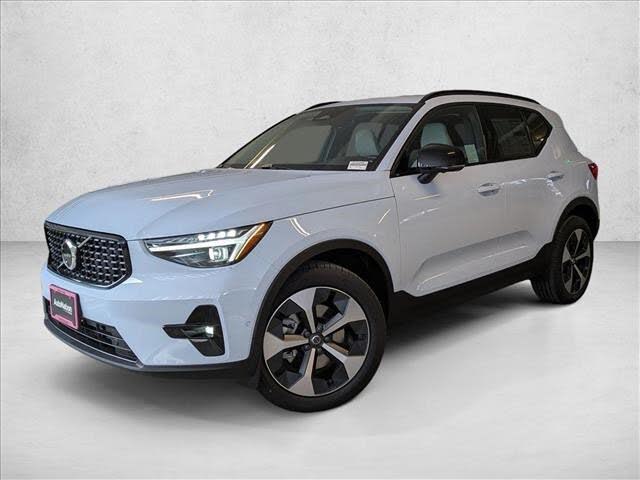 2026 Volvo XC40 B5 Plus AWD