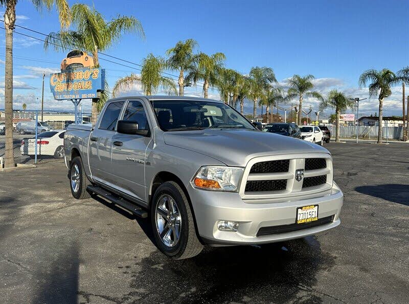 2012 RAM 1500 ST Crew Cab