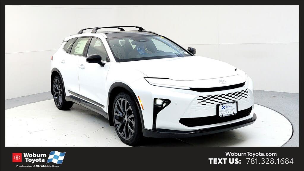 2025 Toyota Crown Signia Limited AWD