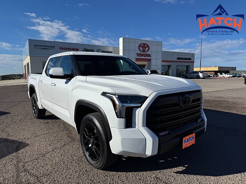 2026 Toyota Tundra SR5 CrewMax Cab 4WD