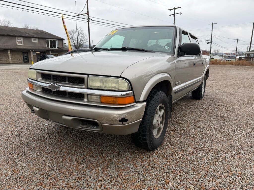 2004 Chevrolet S-10 LS Crew Cab 4WD
