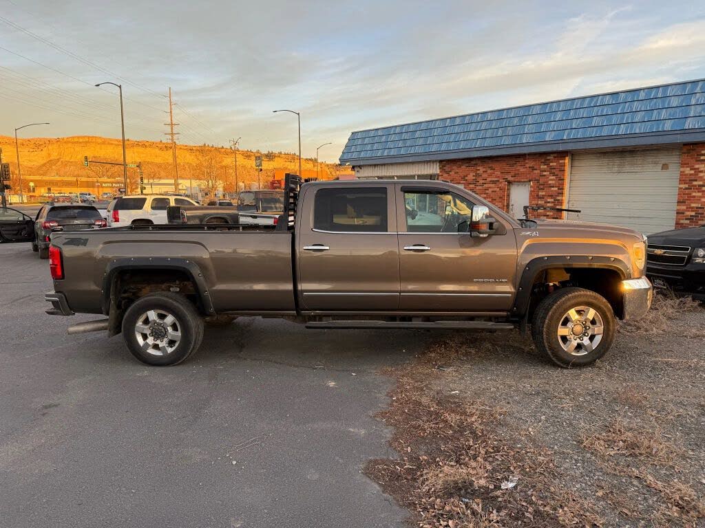2015 GMC Sierra 3500HD SLT Crew Cab 4WD
