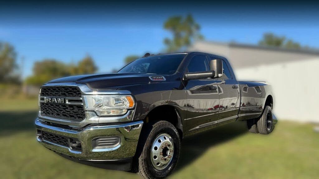 2019 RAM 3500 Tradesman Crew Cab LB DRW 4WD