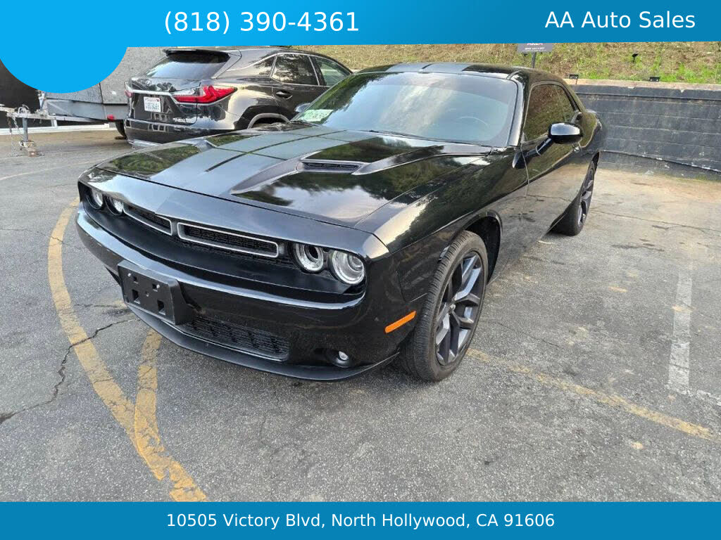 2020 Dodge Challenger SXT RWD