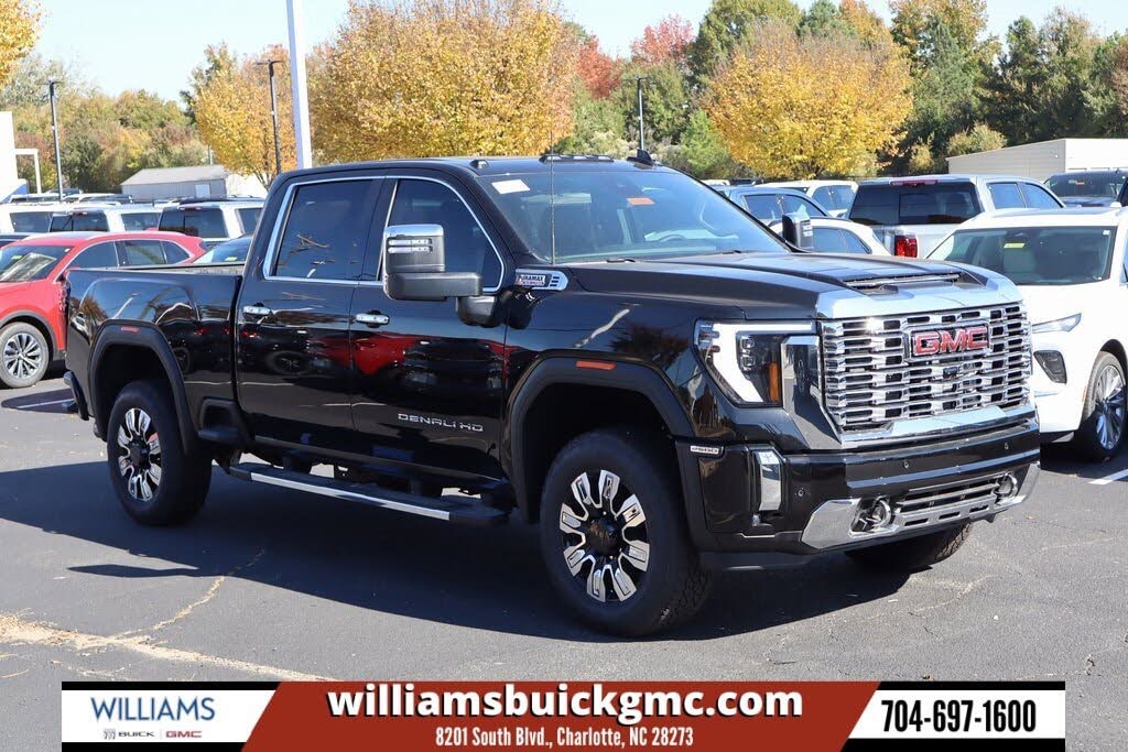 2025 GMC Sierra 2500HD Denali Crew Cab 4WD