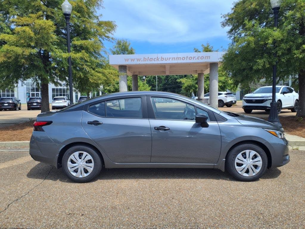 2025 Nissan Versa S FWD